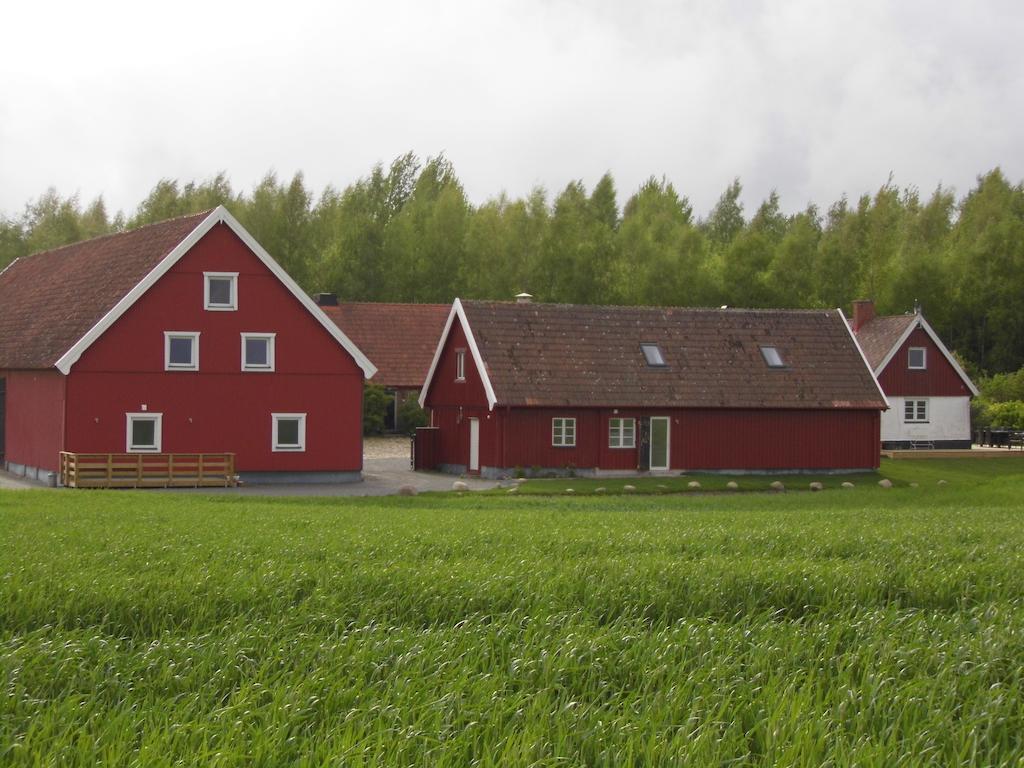 Red Bird Farm Bed & Breakfast Ystad Ngoại thất bức ảnh