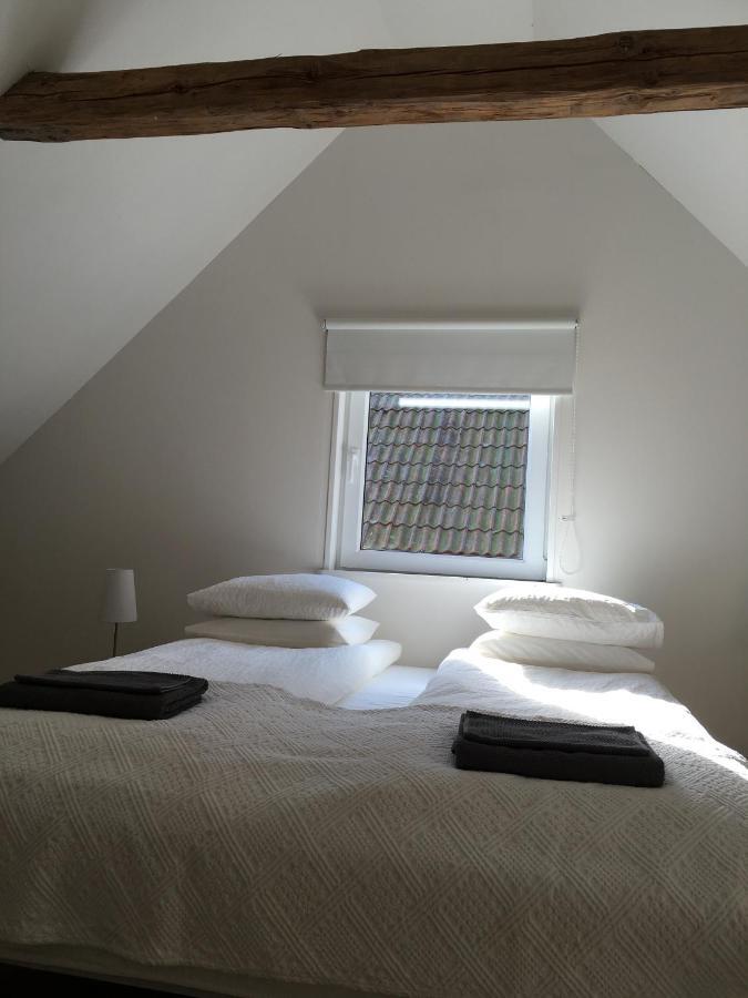 Red Bird Farm Bed & Breakfast Ystad Ngoại thất bức ảnh